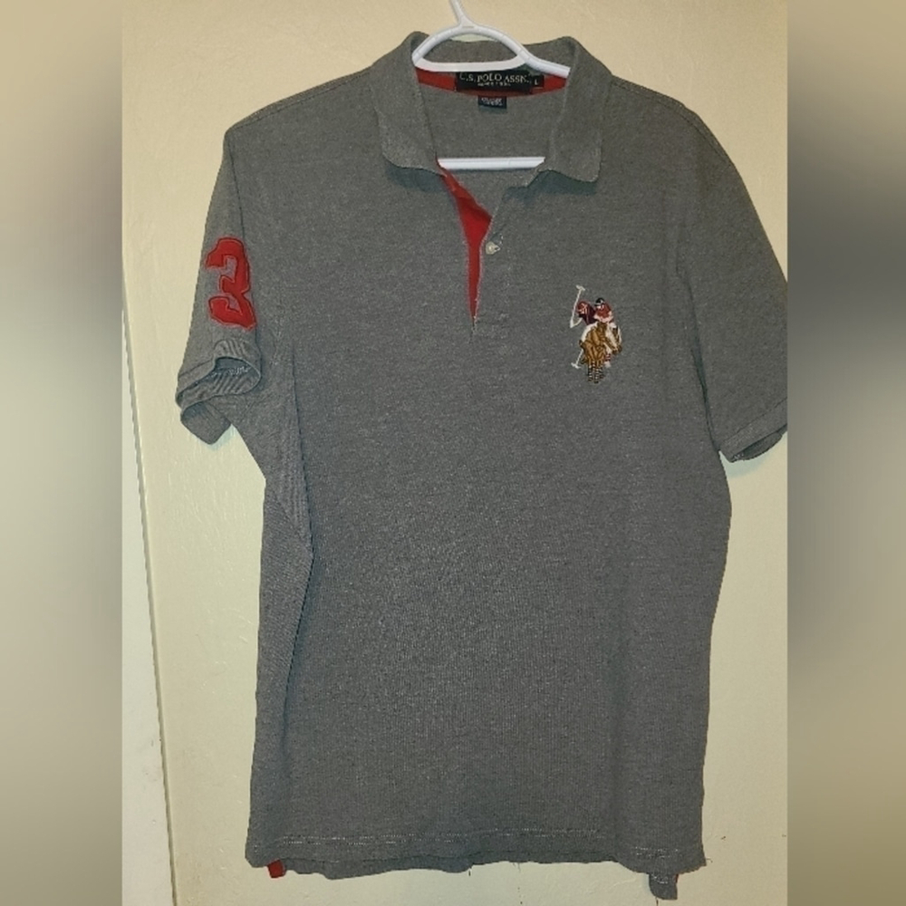 US Polo association. 2 button Polo shirt sz Large. Gray and red.(#211a)